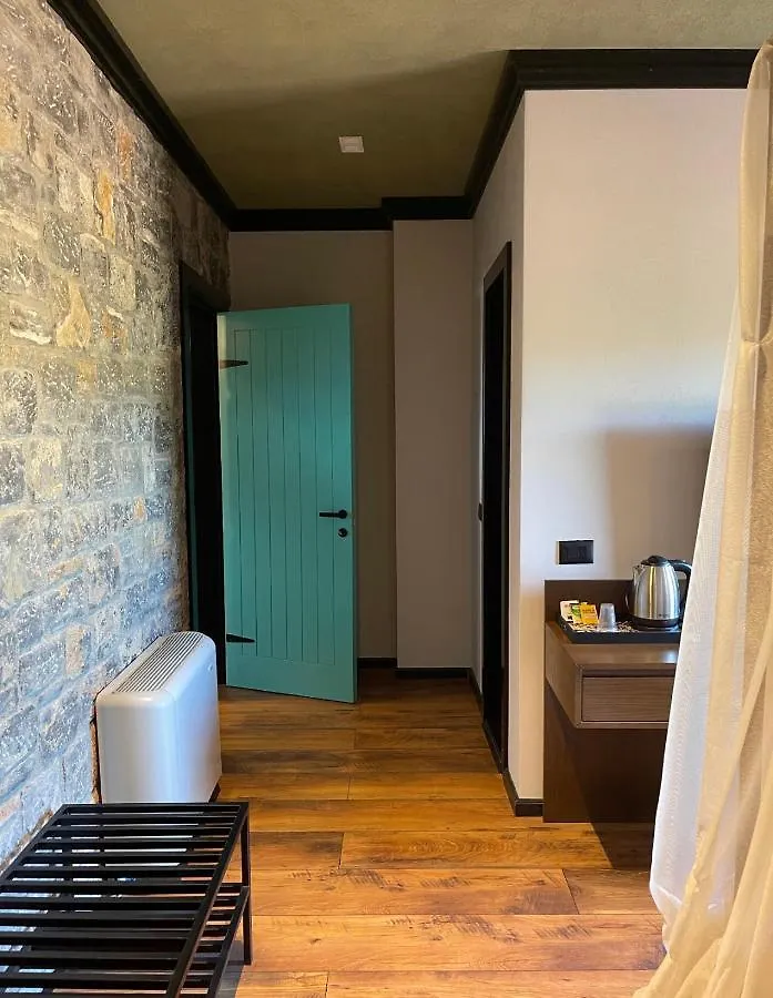 Helga'S Guesthouse Lini Αλβανία