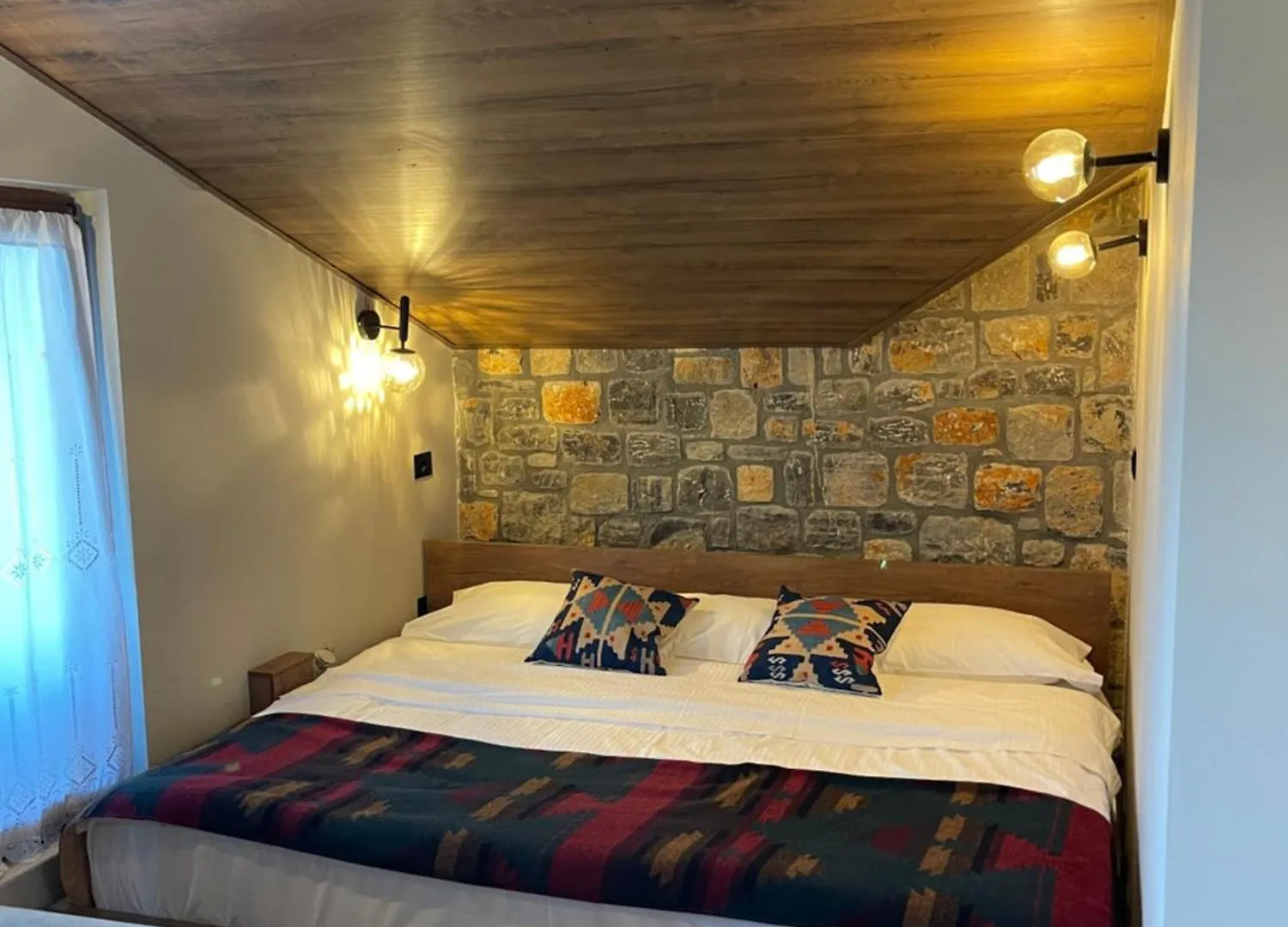 Gasthuis Helga'S Guesthouse Lini Albanië