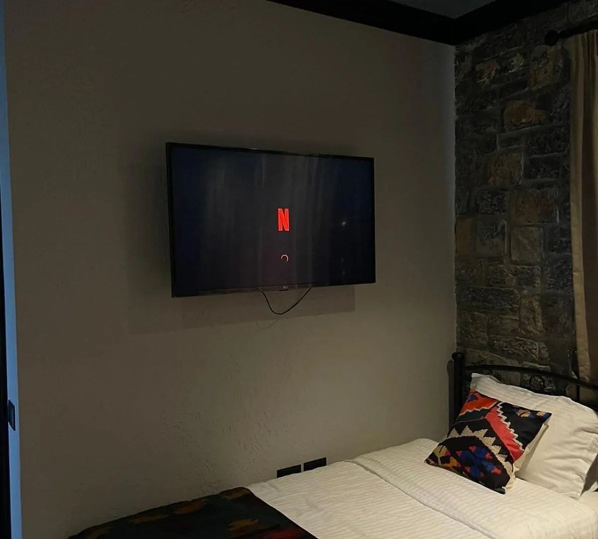 Helga'S Guesthouse Lini